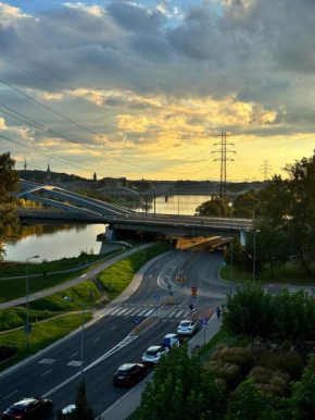 spacious 60m2 by the river for nomads